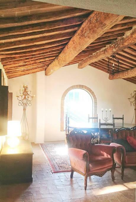 Stunning Country House Overlooking Tuscany Hills Lorenzana Экстерьер фото